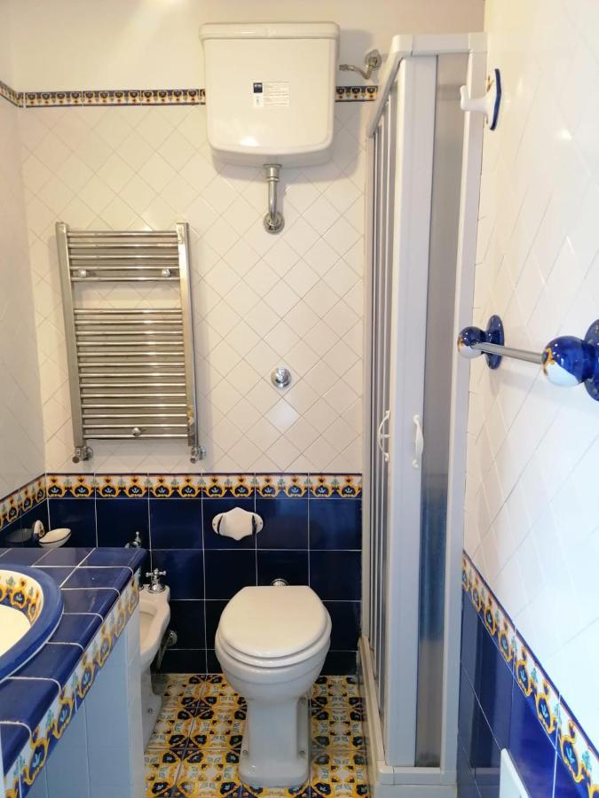 Апартаменты La Casa Di Rosa Сорренто Экстерьер фото