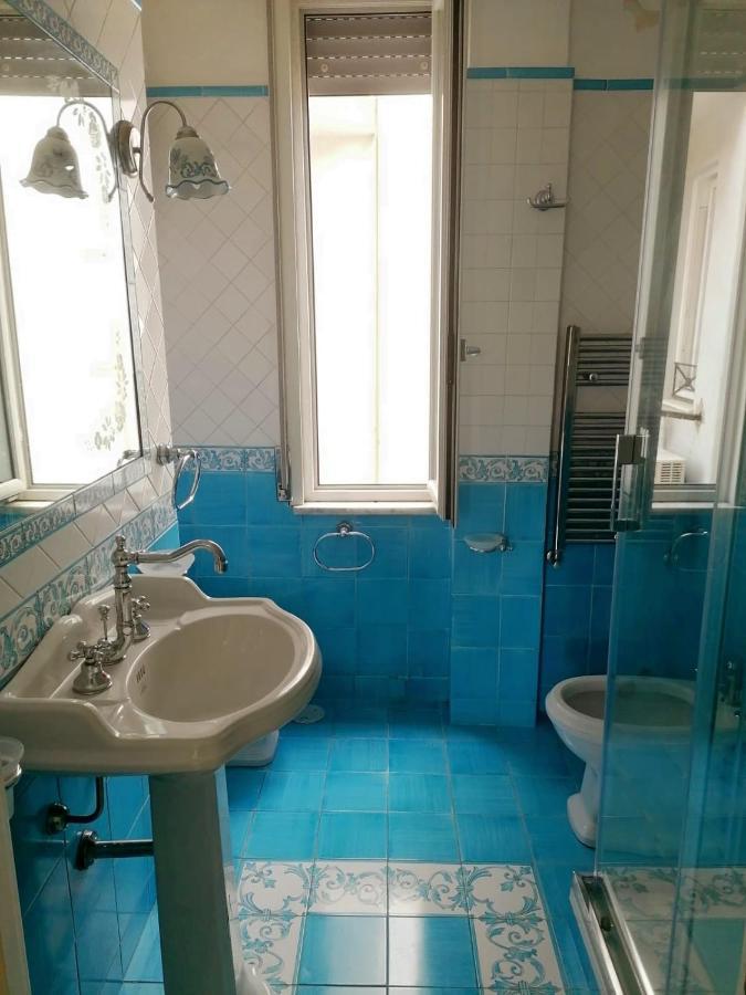 Апартаменты La Casa Di Rosa Сорренто Экстерьер фото