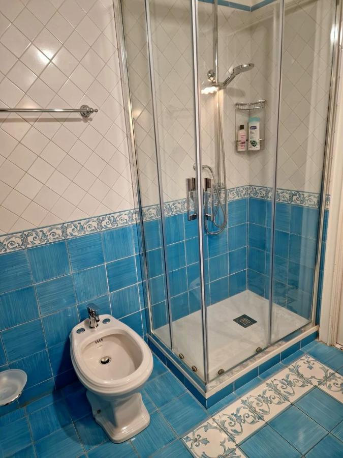 Апартаменты La Casa Di Rosa Сорренто Экстерьер фото