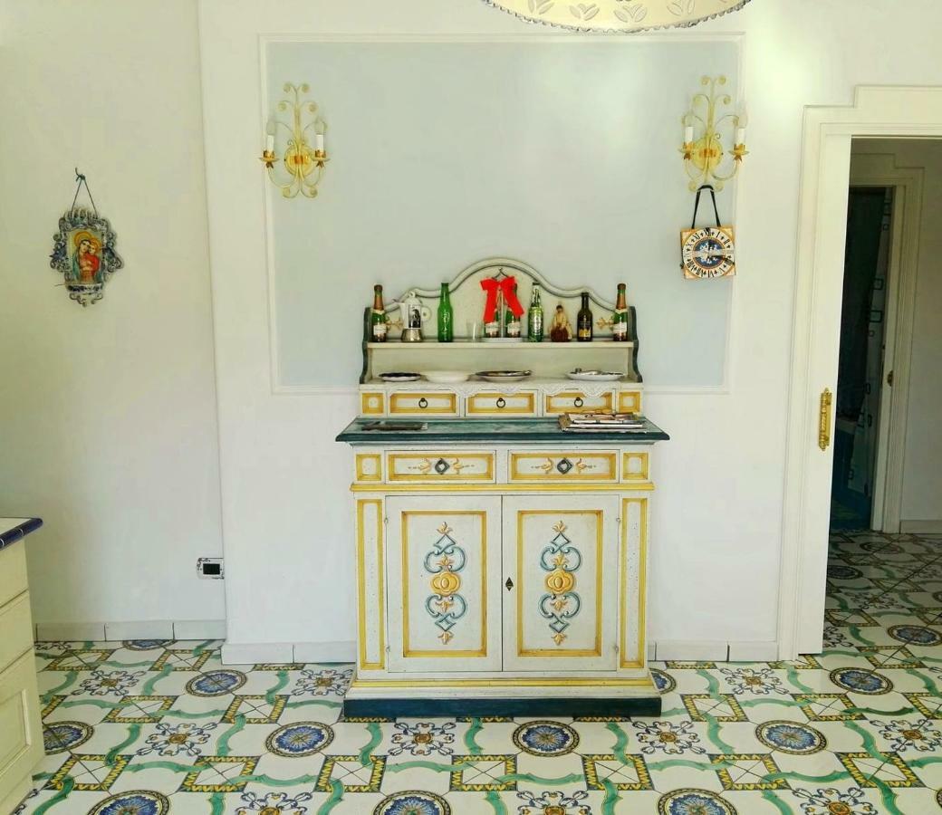 Апартаменты La Casa Di Rosa Сорренто Экстерьер фото
